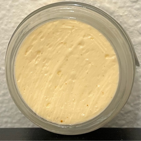 New Despigmenting Facial Cream with Hyaluronic Acid By Tia Mana Rossy Trujillo - Picture 4 of 4